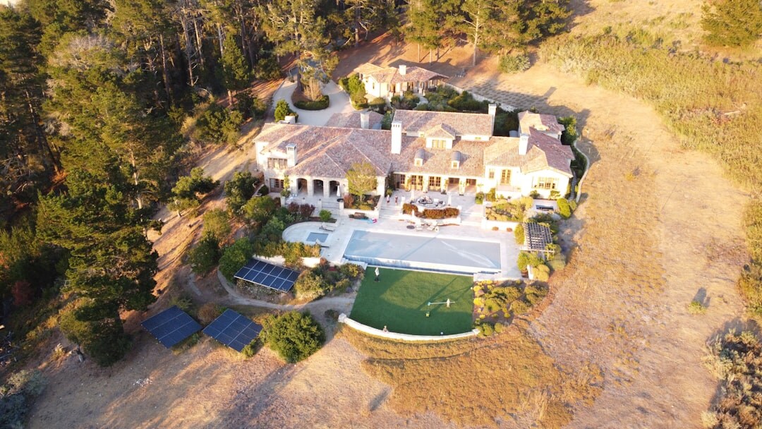 luxury celebrity mansion exterior