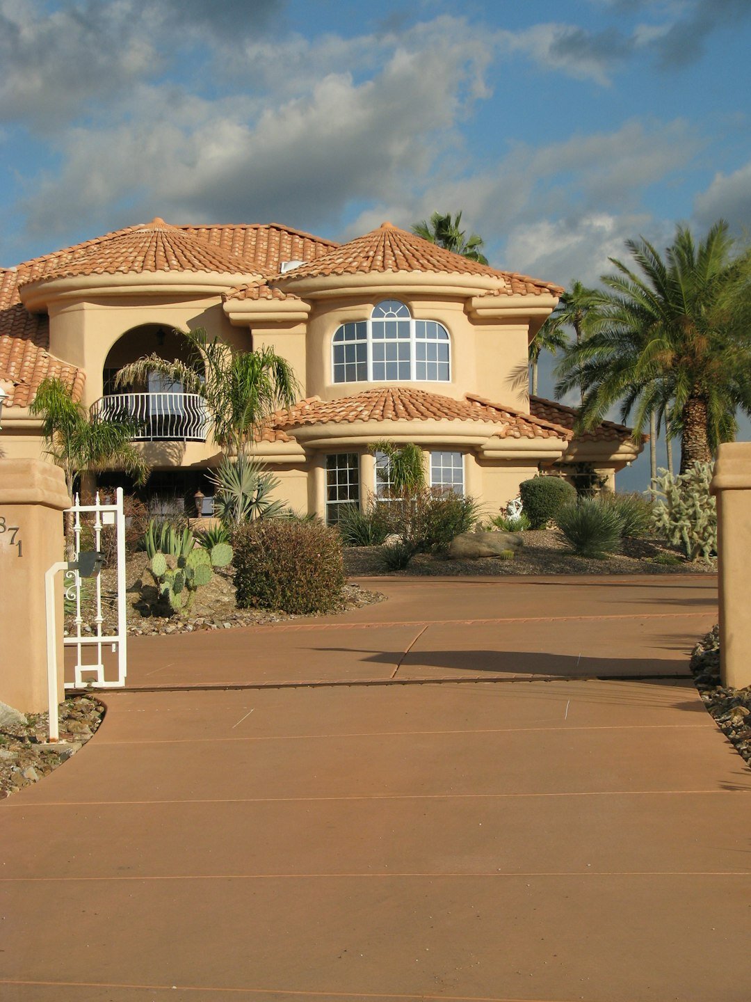 luxury celebrity villa exterior